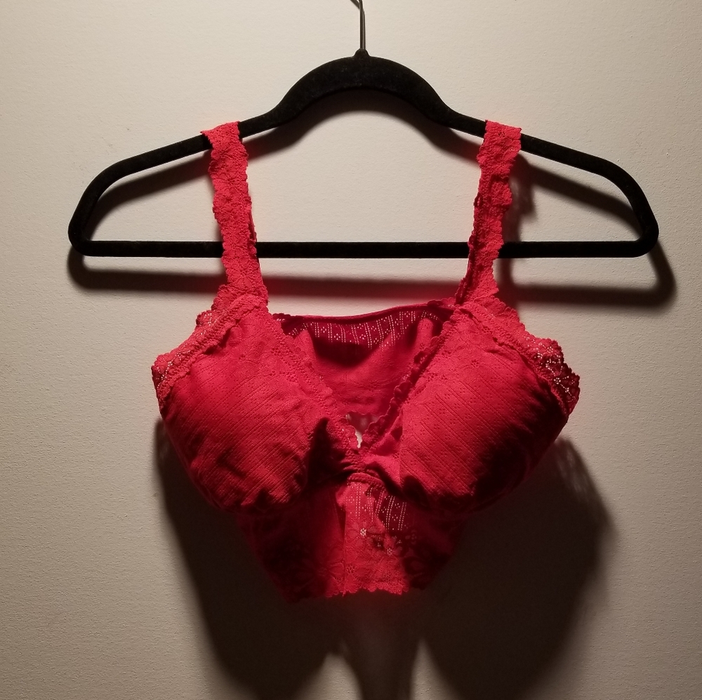 🍁🌺Aerie/Aritzia lace bralette with adjustable straps and padding